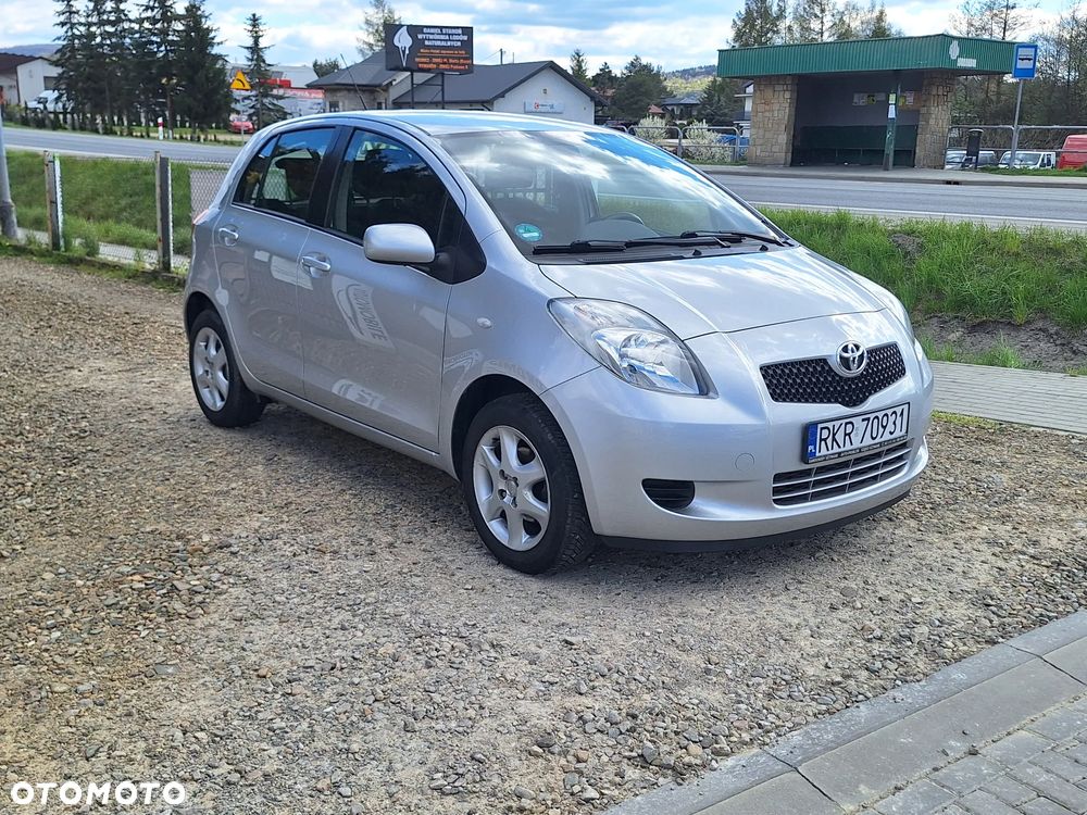 Toyota Yaris 1.0 VVT-i Style - 2