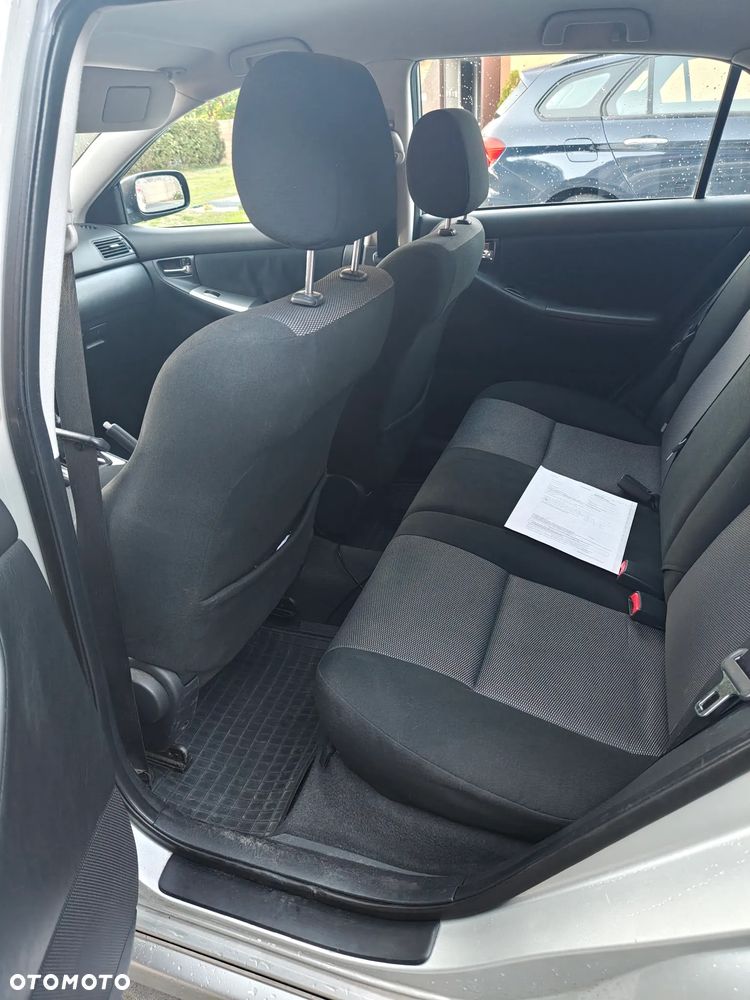 Toyota Corolla 1.6 VVT-i Sol (air6) - 13