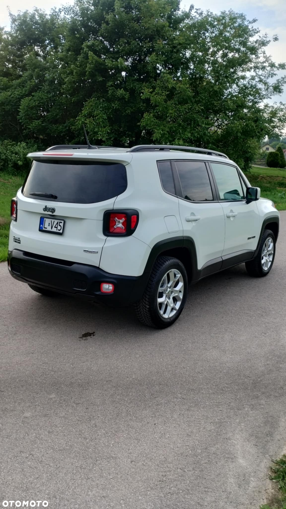 Jeep Renegade - 16