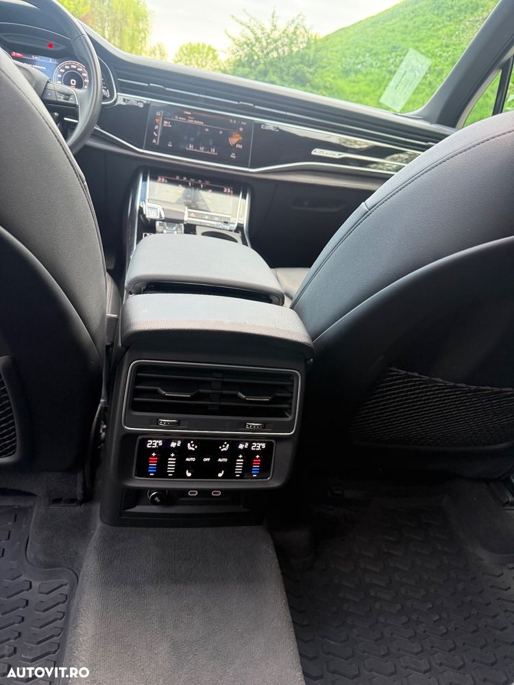 Audi Q7 55 TFSI quattro Tiptronic S line - 11