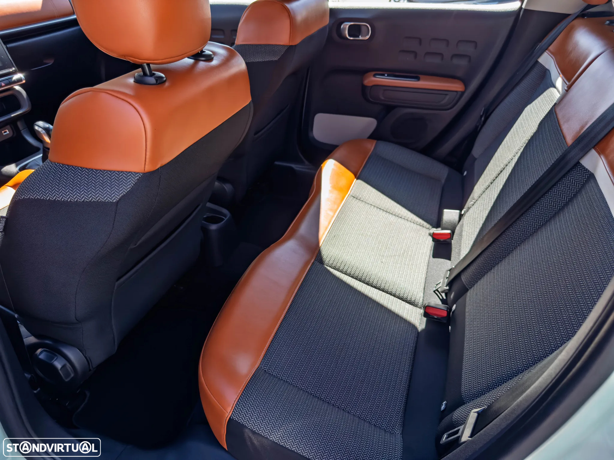 Citroën C3 1.2 PureTech Shine - 8