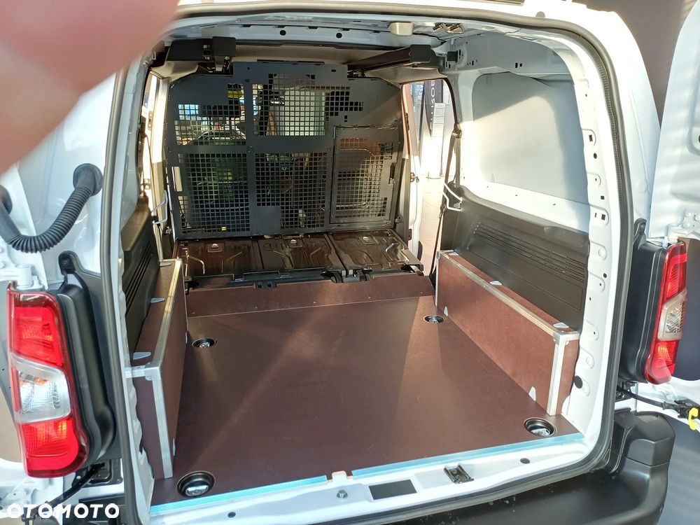 Peugeot Partner - 24