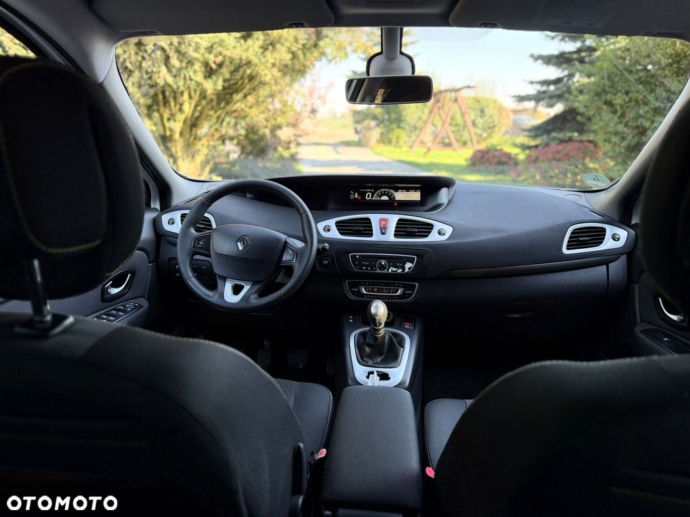 Renault Scenic 1.6 16V Expression - 27