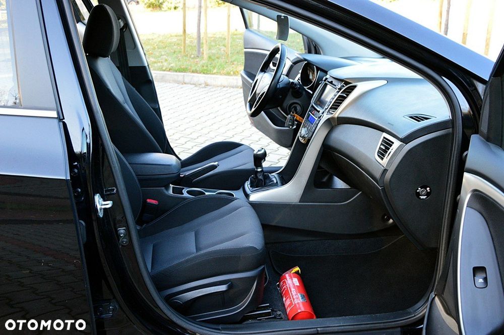 Hyundai i30 1.6 CRDi BlueDrive Comfort - 23