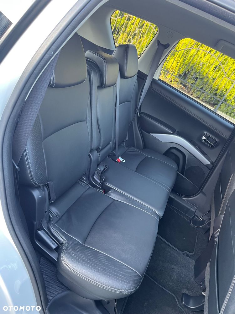 Mitsubishi Outlander 2.2 DID Intense + 4WD - 20