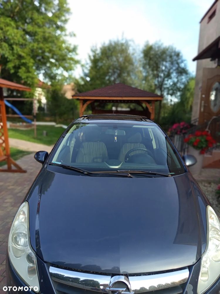 Opel Corsa 1.2 16V Cosmo - 2