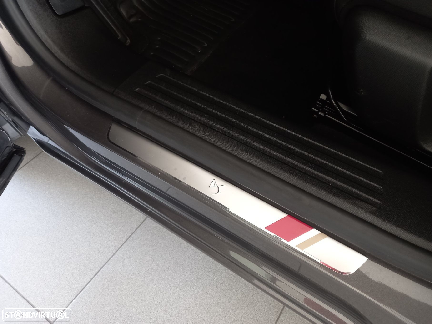 DS DS3 Crossback PureTech 100 PERFORMANCE LINE - 10