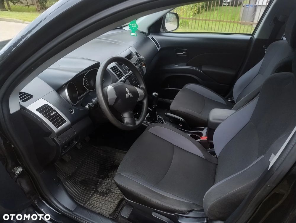 Mitsubishi Outlander 2.0 Intense 2WD - 7