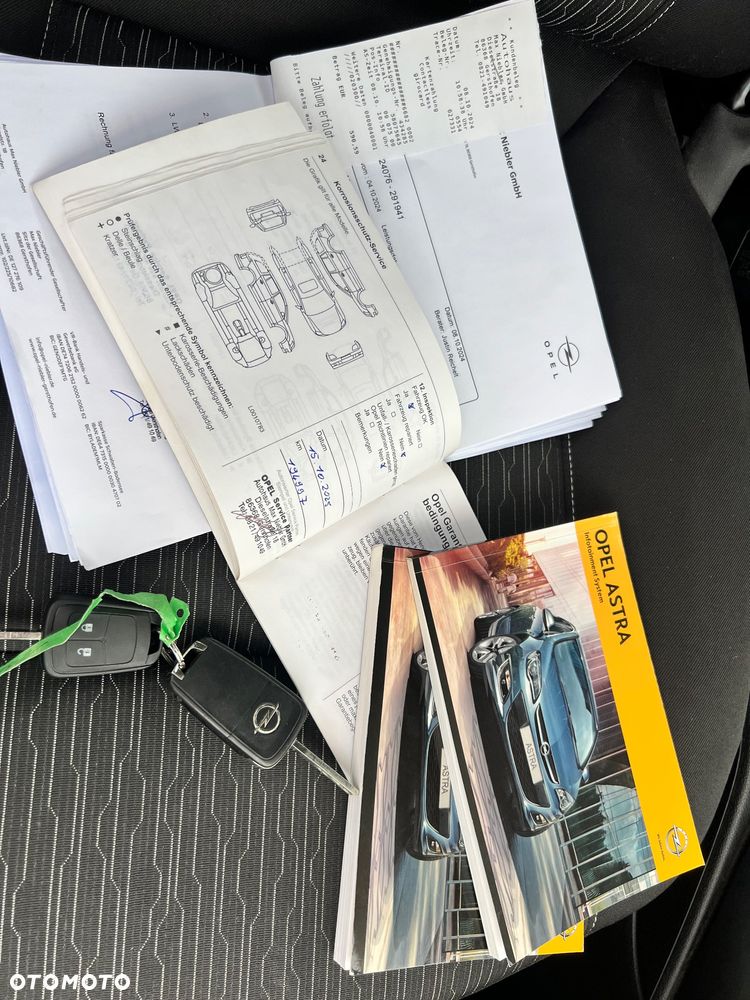 Opel Astra 1.7 CDTI DPF Exklusiv - 11