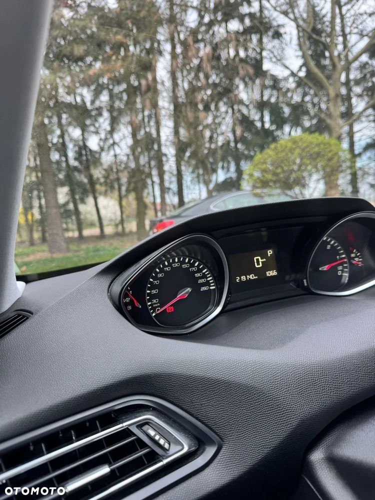 Peugeot 308 BlueHDi 150 Automatik Stop & Start Allure - 27