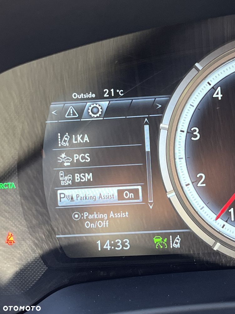Lexus RX 450h (hybrid) F Sport - 35