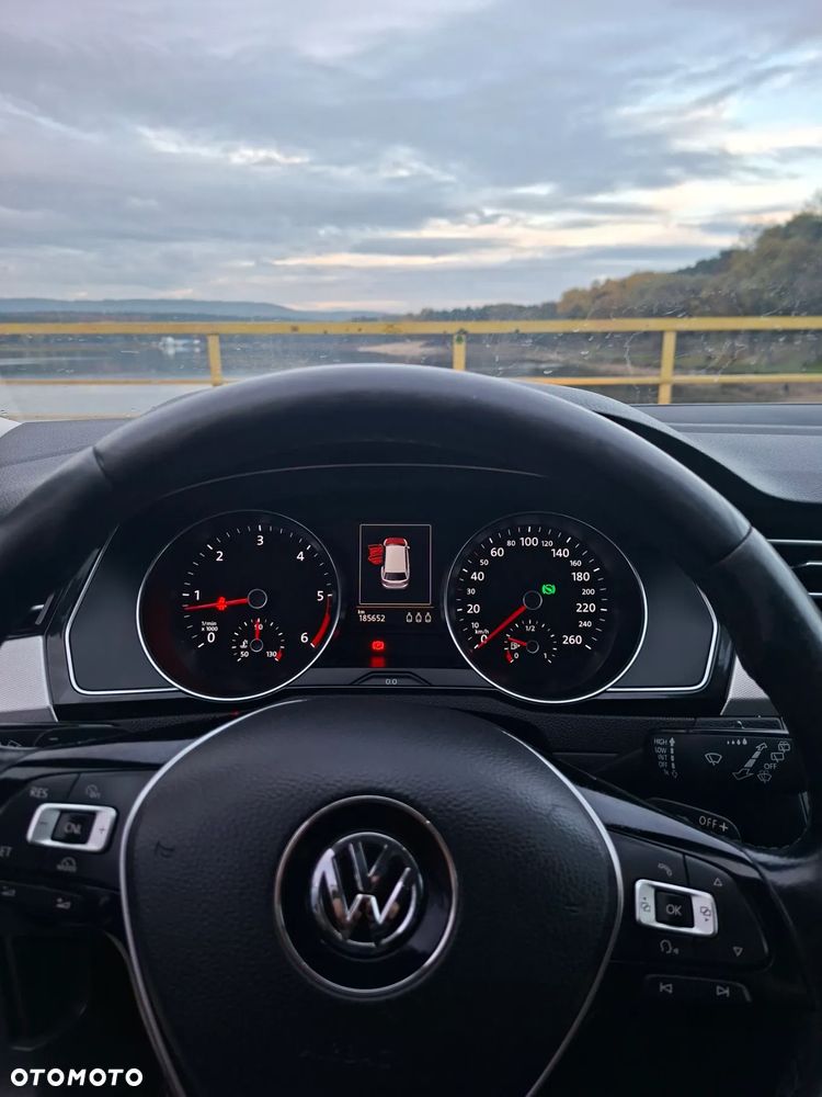 Volkswagen Passat 2.0 TDI BMT Highline DSG - 20