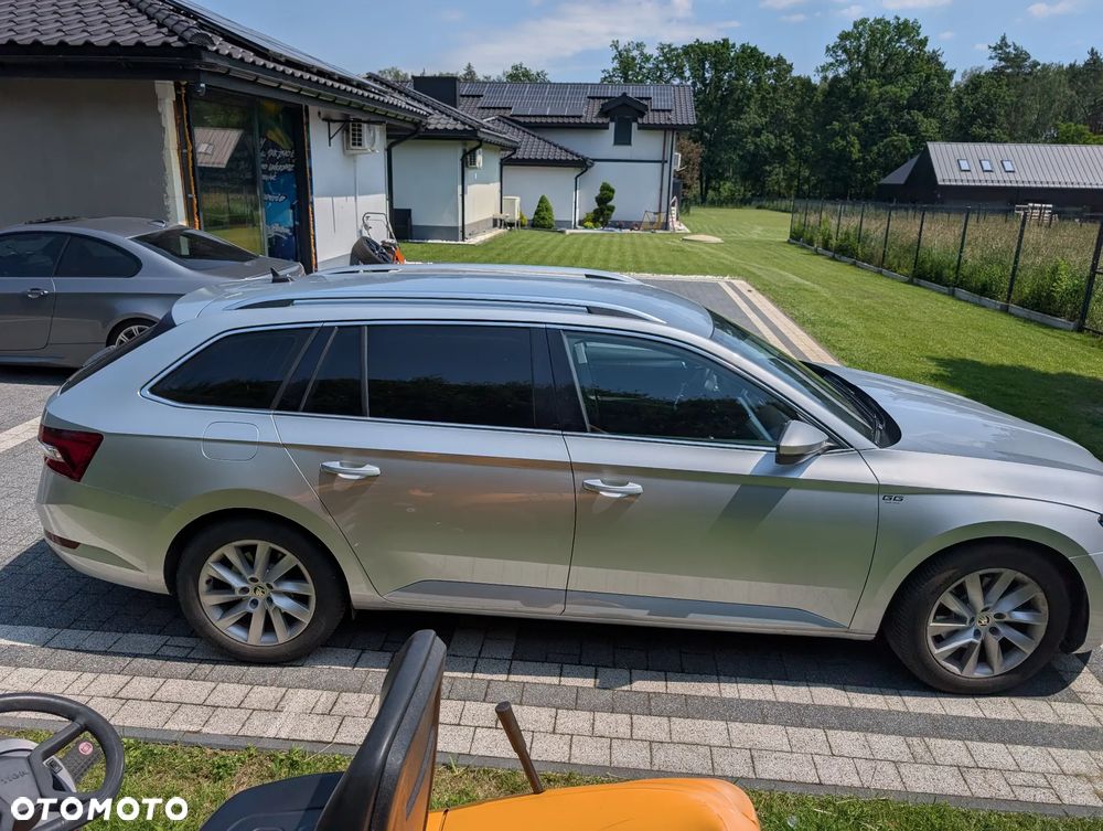 Skoda Superb 2.0 TSI Active DSG - 7