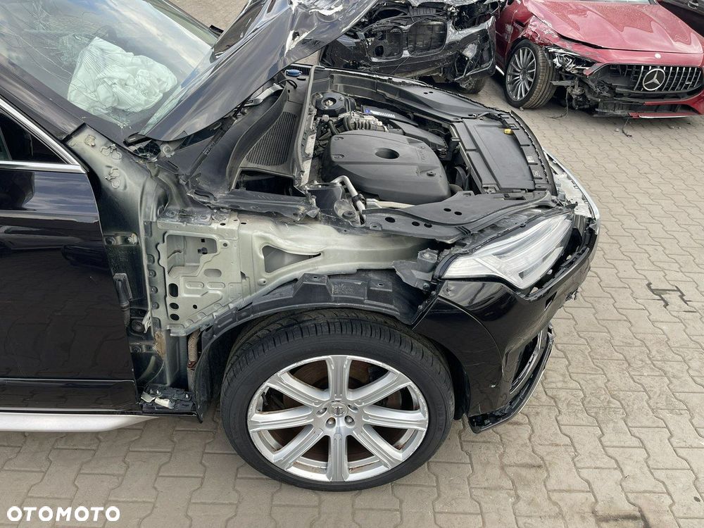 Volvo XC 90 T8 AWD Recharge Geartronic Inscription - 3