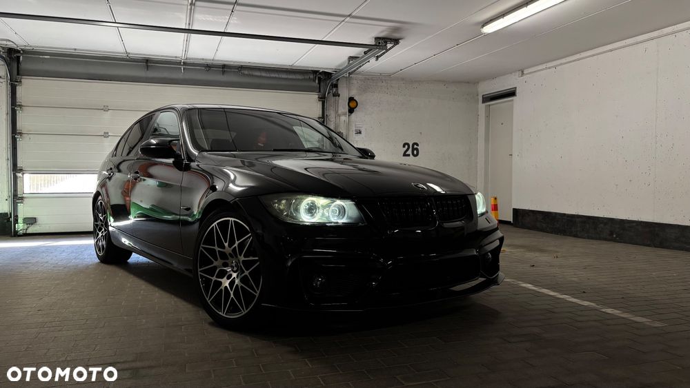 BMW Seria 3 325xi - 2
