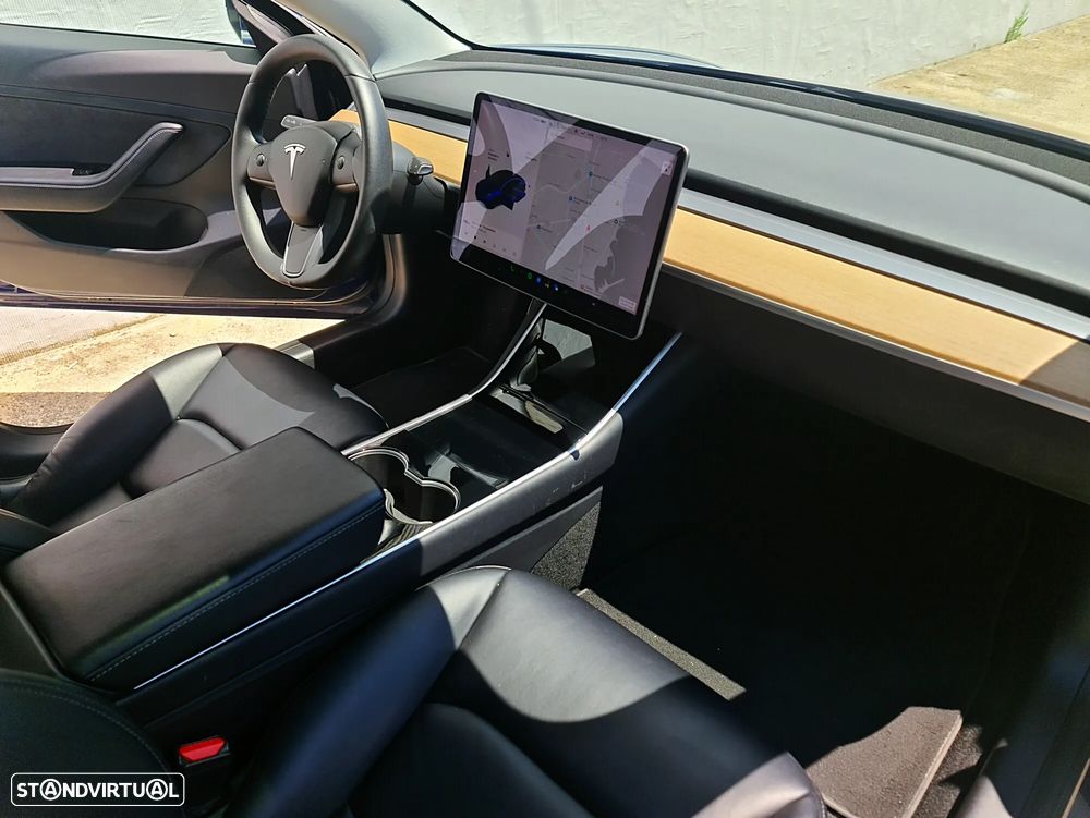 Tesla Model 3 RWD - 8