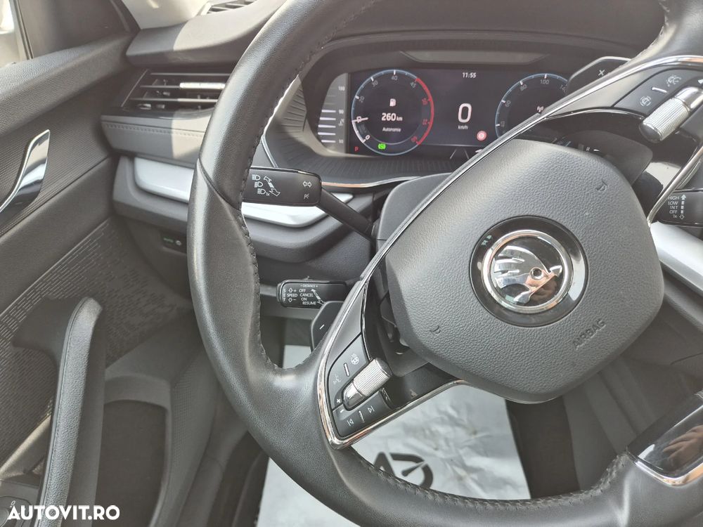 Skoda Octavia Combi 2.0 TDI DSG 4x4 Ambition - 18