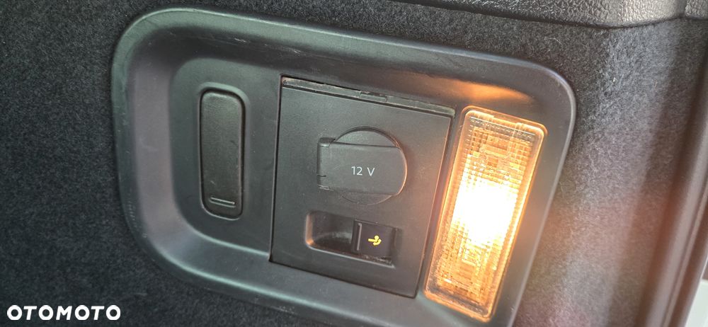 Volkswagen Sharan 2.0 TDI DSG (BlueMotion Technology) Highline - 28