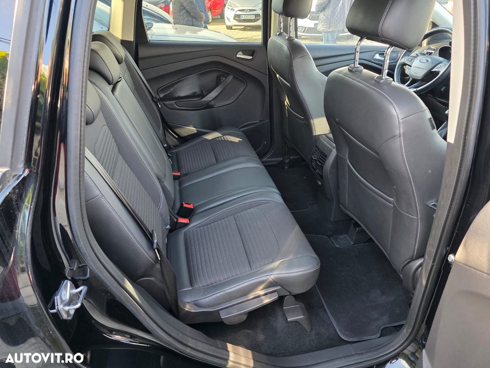 Ford Kuga - 8