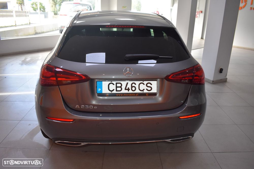 Mercedes-Benz A 250 - 10