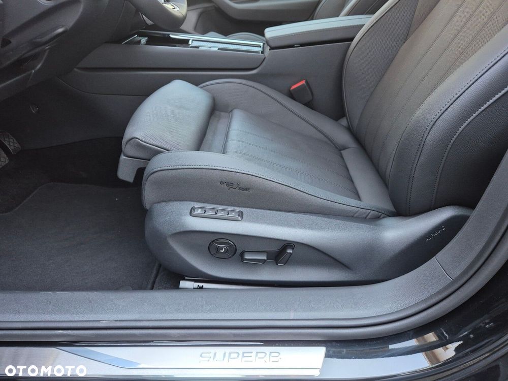 Skoda Superb 2.0 TDI SCR 4x4 L&K DSG - 20
