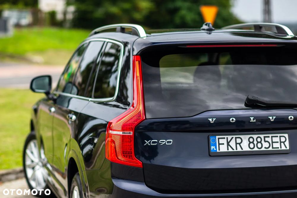 Volvo XC 90 D5 AWD Geartronic Momentum - 16