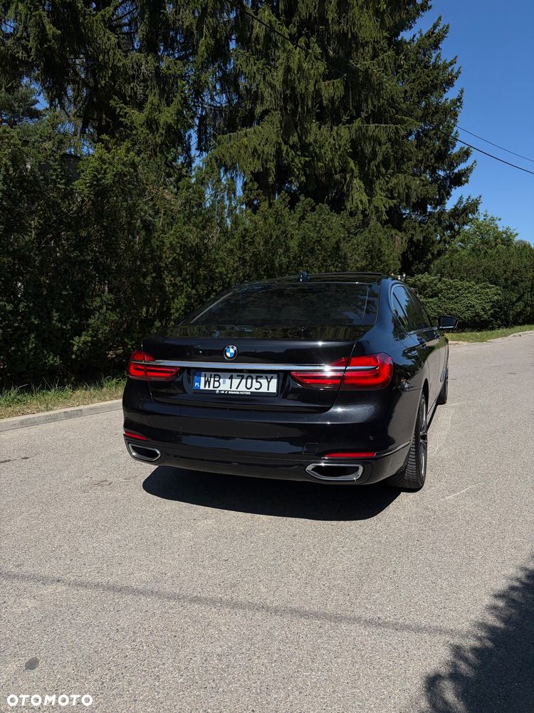 BMW Seria 7 740Li - 3