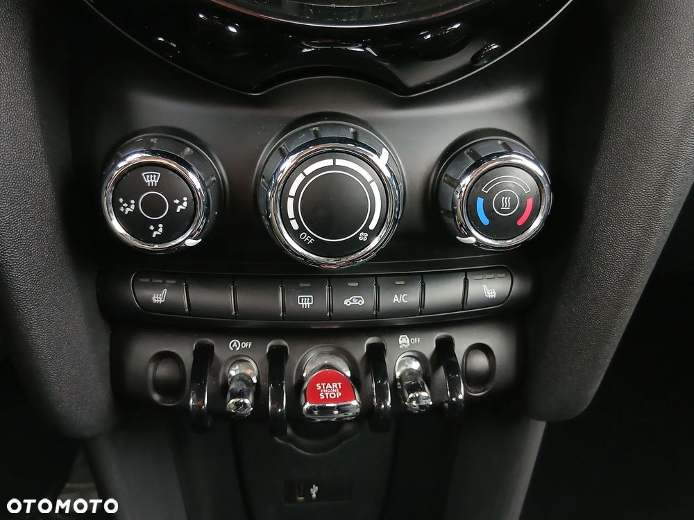 MINI Cooper Standard - 11