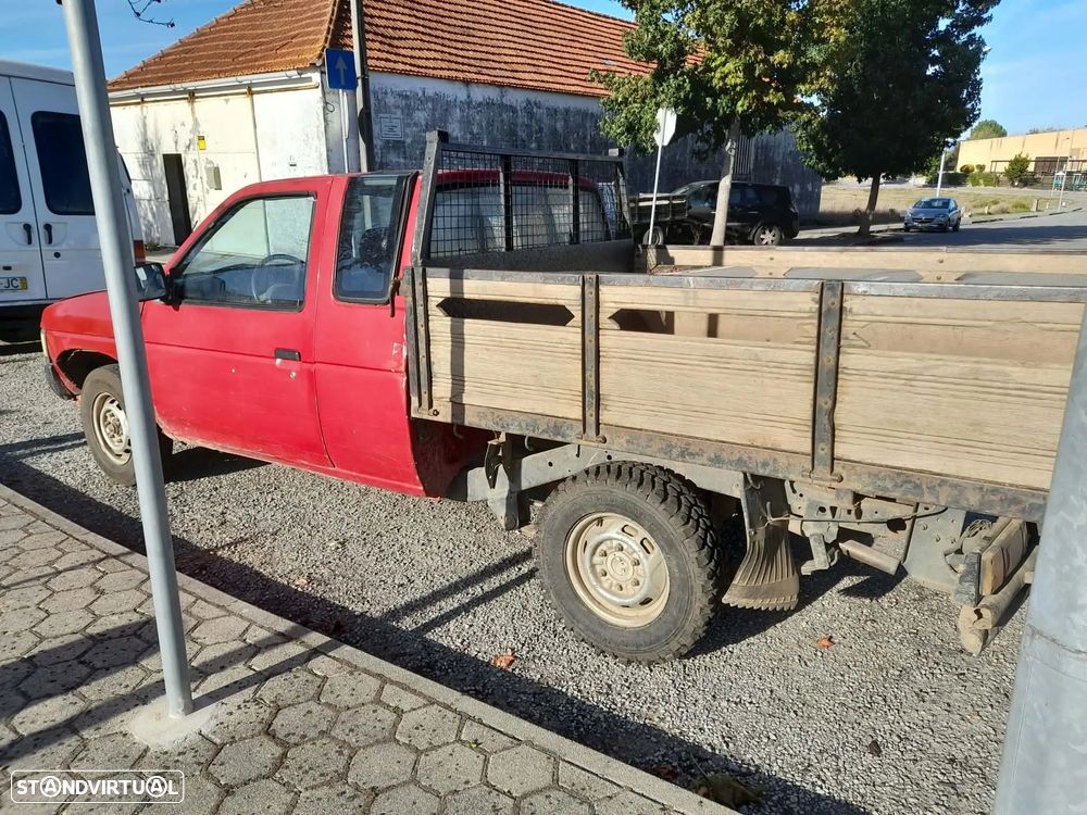 Nissan Pick Up - 6
