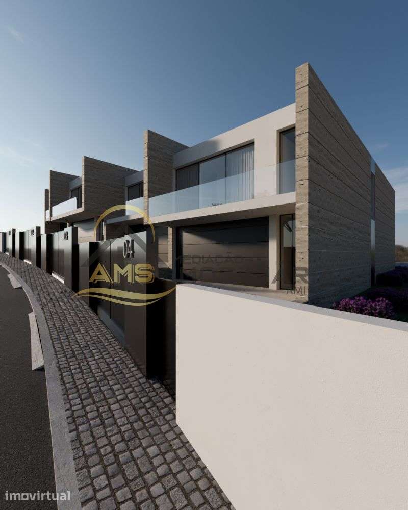 TERRENO DE CONSTRUÇÃO PARA 3 MORADIAS EM BANDA - Grande imagem: 2/17