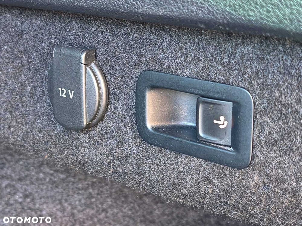 Volkswagen Passat 2.0 TDI EVO Business DSG - 36