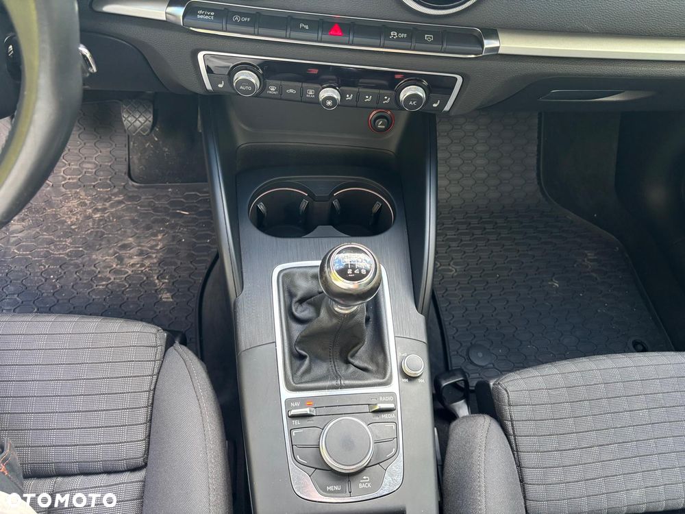 Audi A3 3-drzwiowe 2.0 TDI - 12