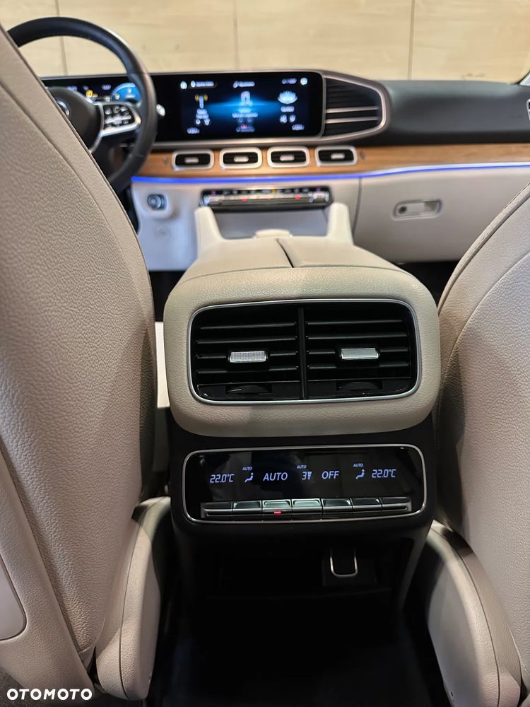 Mercedes-Benz GLE - 27