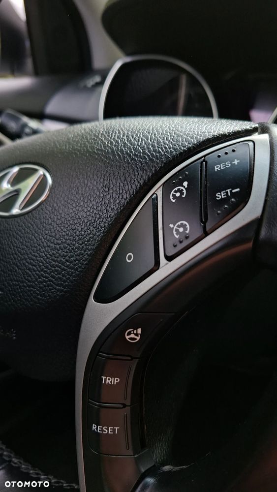 Hyundai i30 Kombi 1.6 GDi DCT Premium - 31