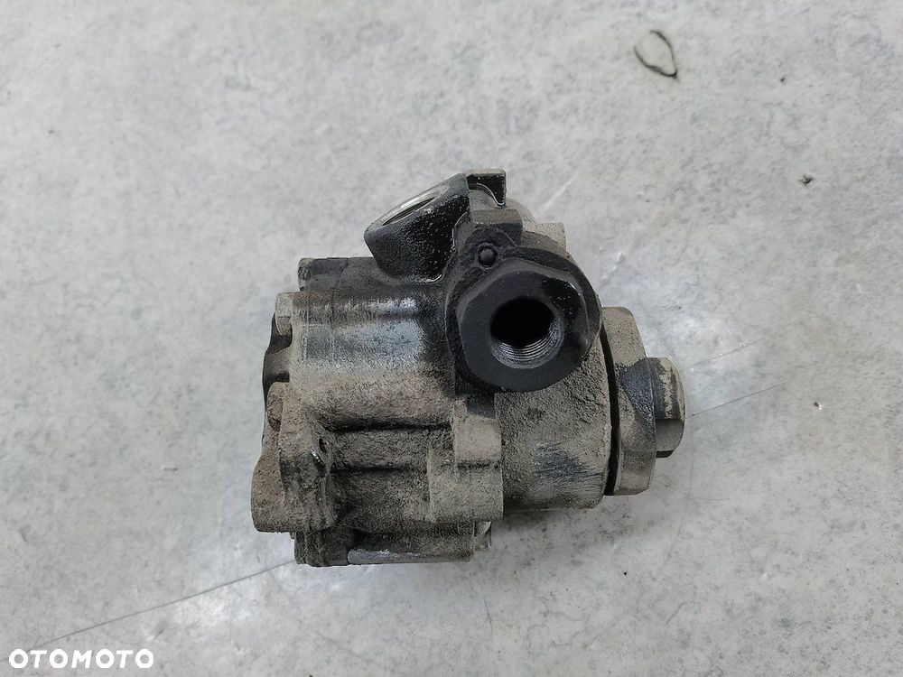 POMPA WSPOMAGANIA VW TRANSPORTER T4 ZF 2.4 D - 2