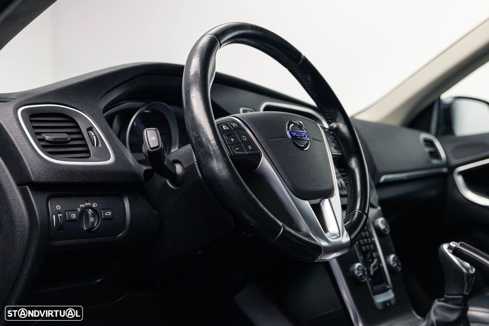 Volvo V40 1.6 D2 Eco Momentum - 23