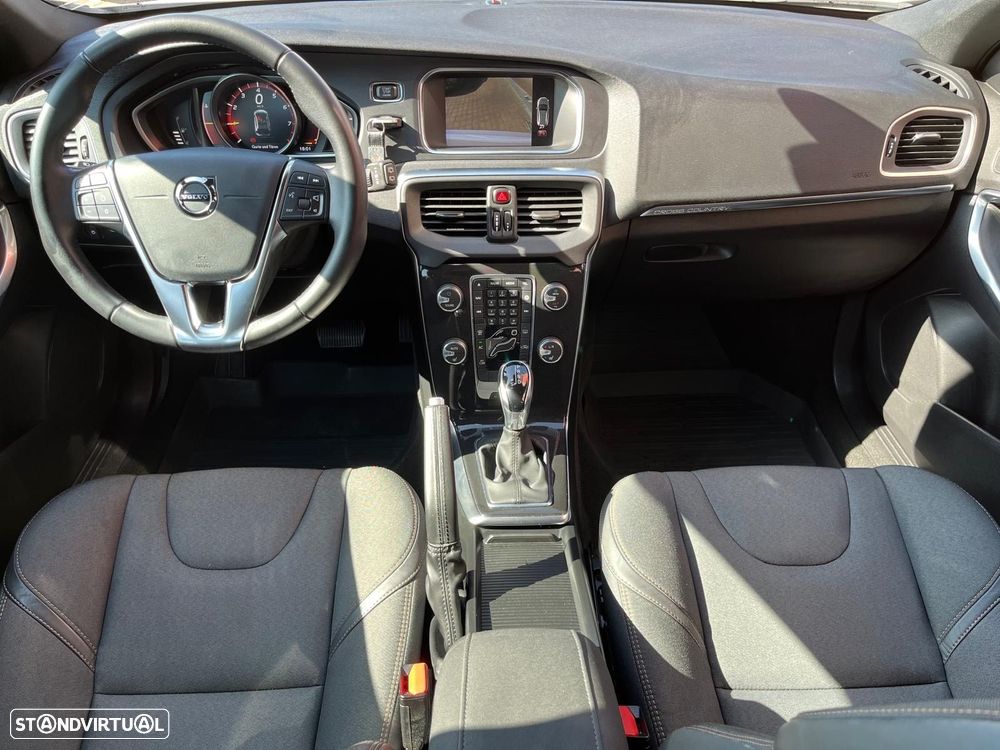 Volvo V40 Cross Country 1.5 T3 Summum Geartronic - 11