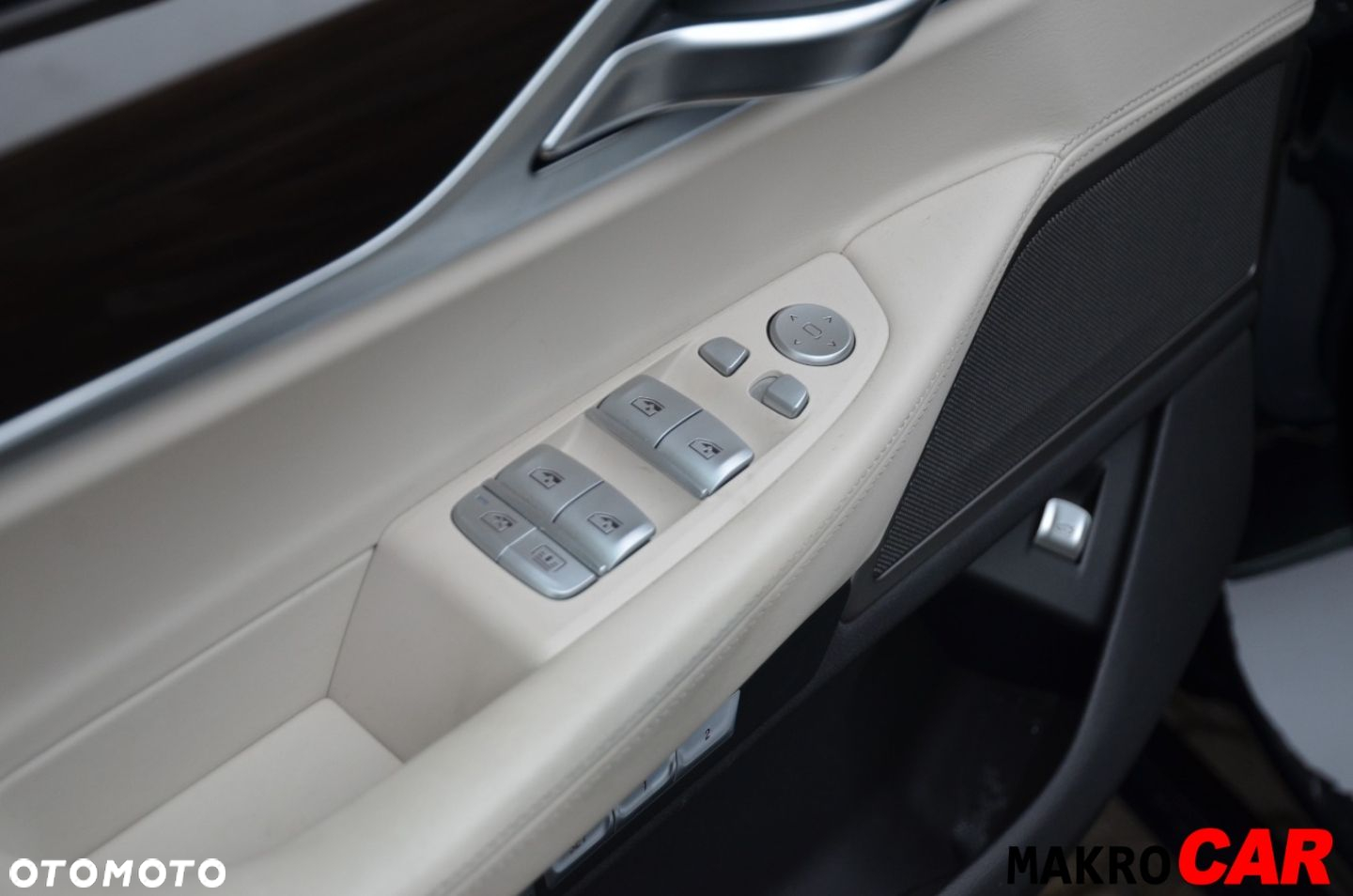 BMW Seria 7 - 8
