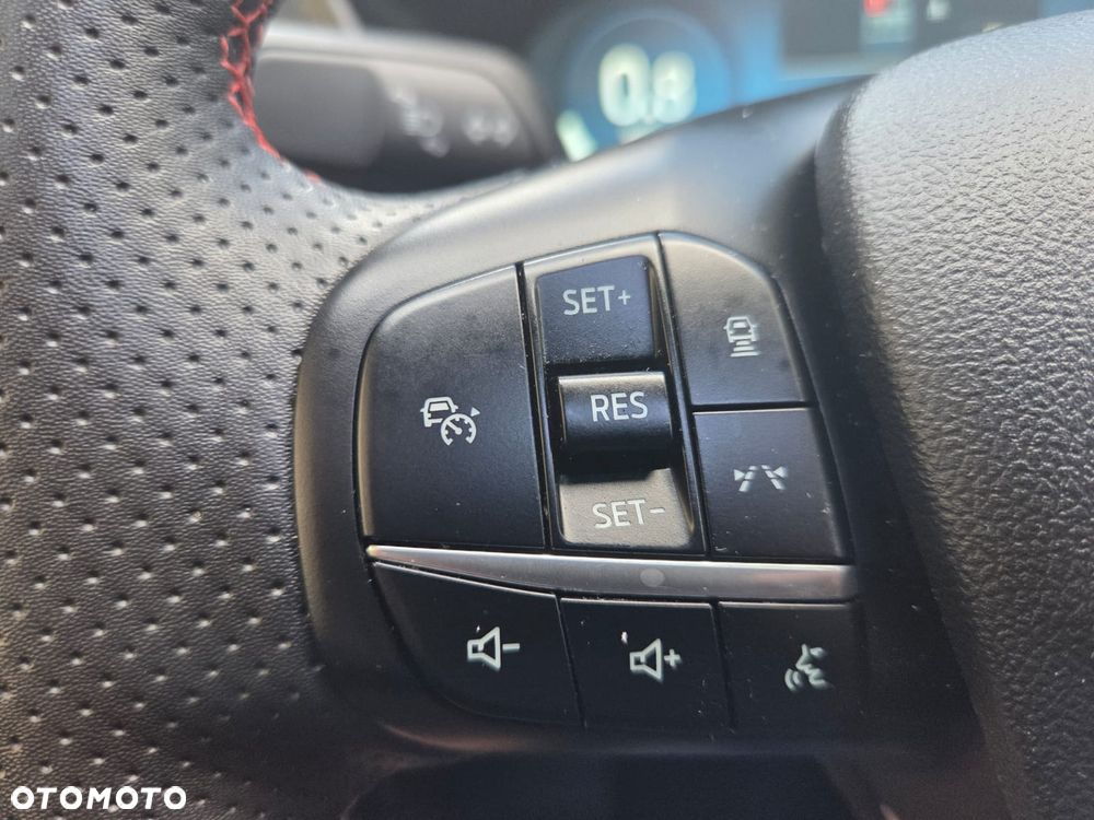Ford Kuga 2.0 EcoBoost 4x4 Titanium - 28