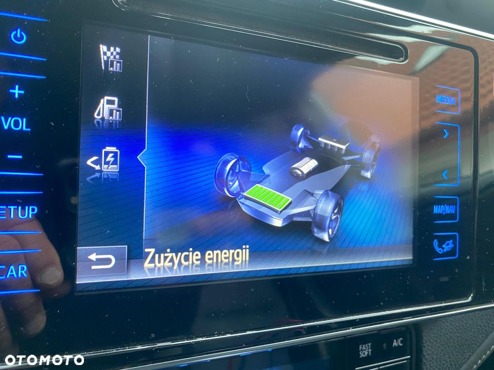 Toyota Auris 1.8 HSD Prestige NAVI - 3