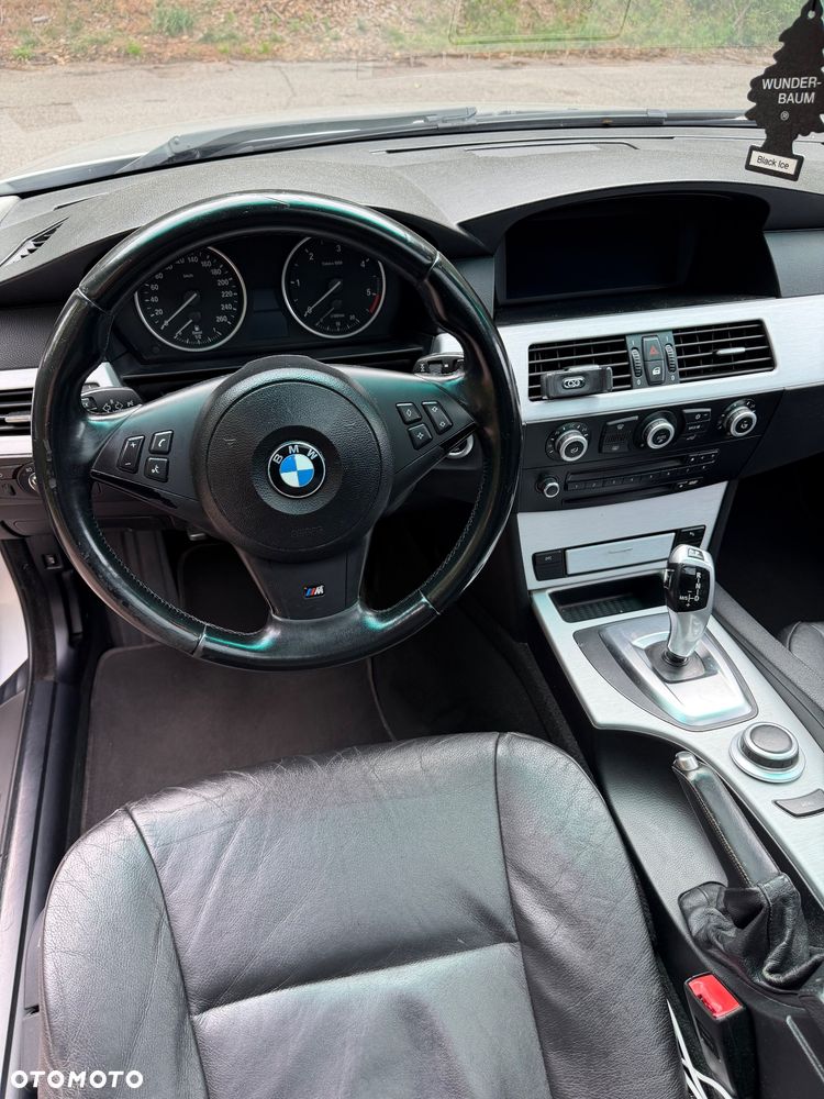 BMW Seria 5 530d xDrive - 12