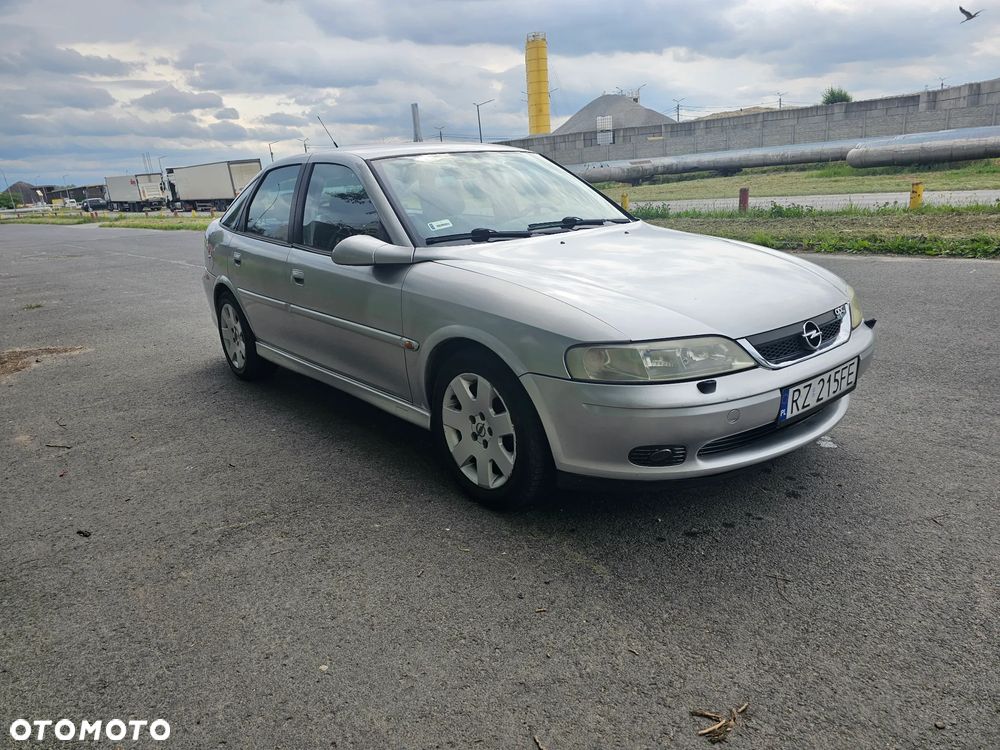 Opel Vectra - 9