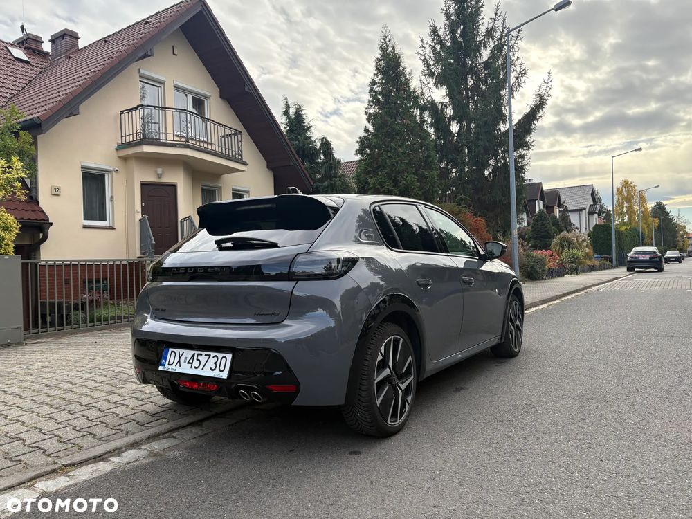 Peugeot 208 - 7