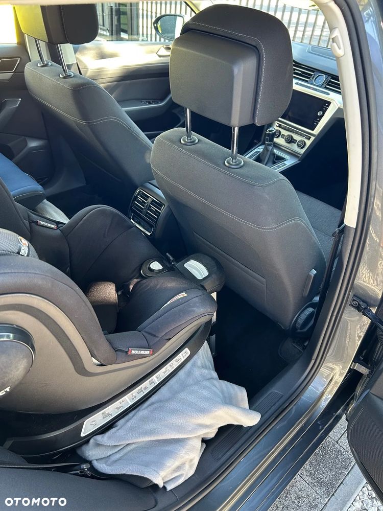 Volkswagen Passat 1.6 TDI BMT Comfortline - 20