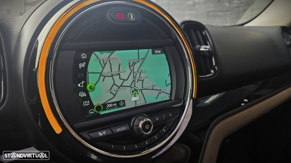 MINI Countryman Cooper SE ALL4 Auto - 17