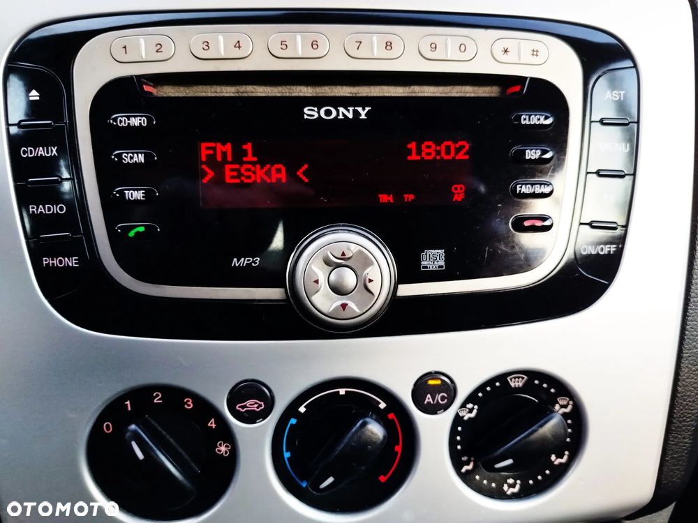 Ford Focus 2.0 16V Sport - 14