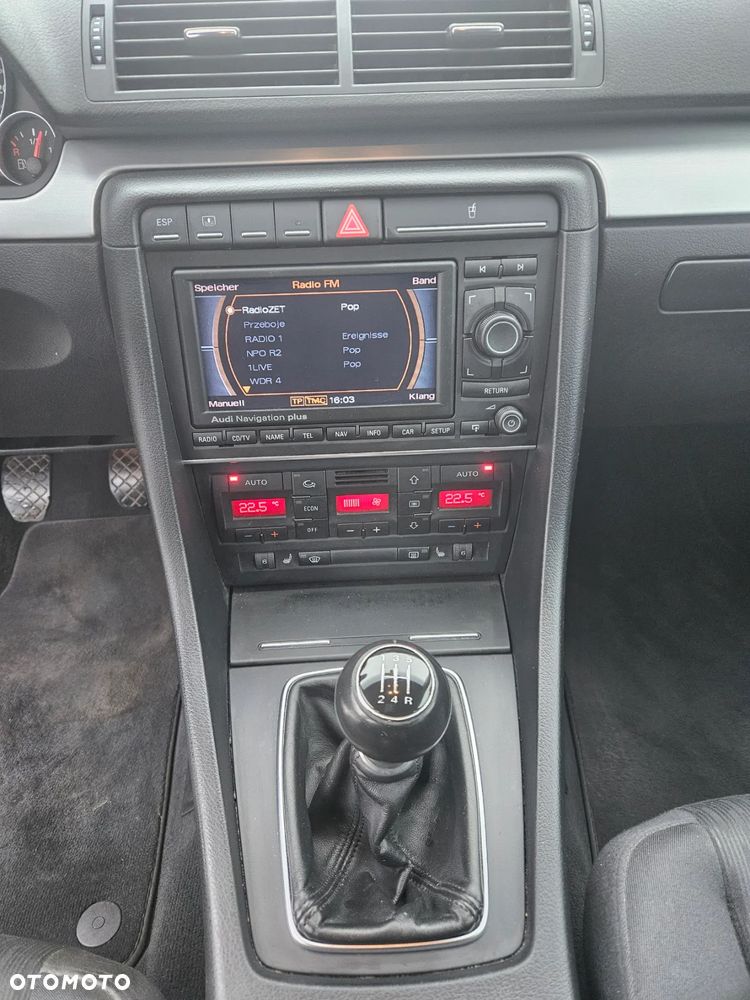 Audi A4 Limousine - 9