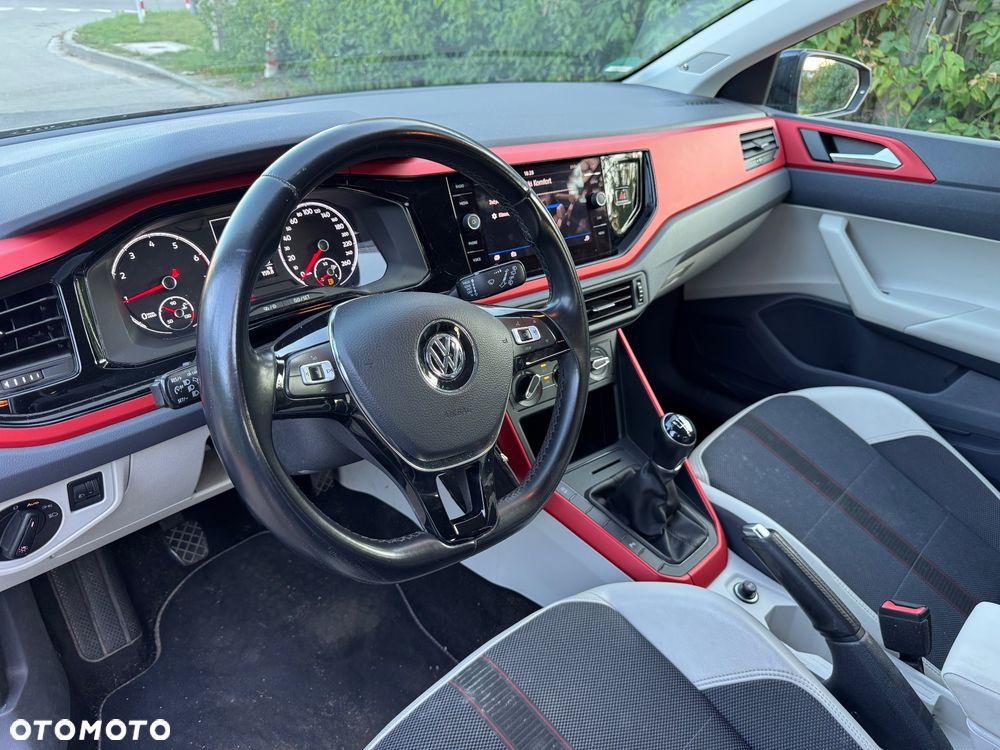 Volkswagen Polo 1.0 TSI Beats - 33