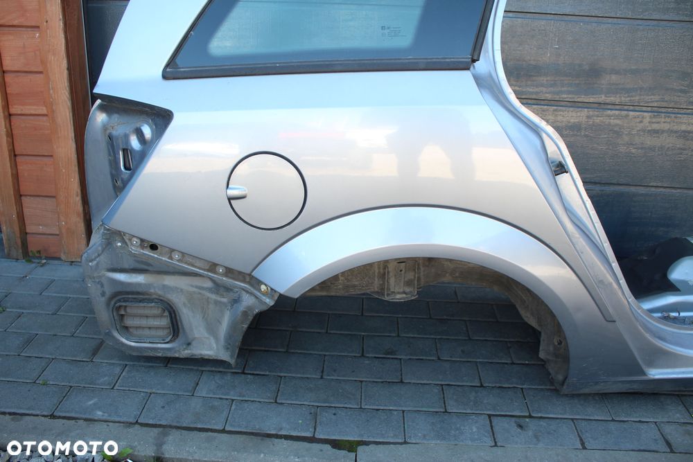 ĆWIARTKA BŁOTNIK PRAWY TYLNY OPEL ASTRA H KOMBI Z163 - 4