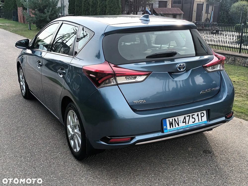 Toyota Auris Hybrid 135 Premium - 6